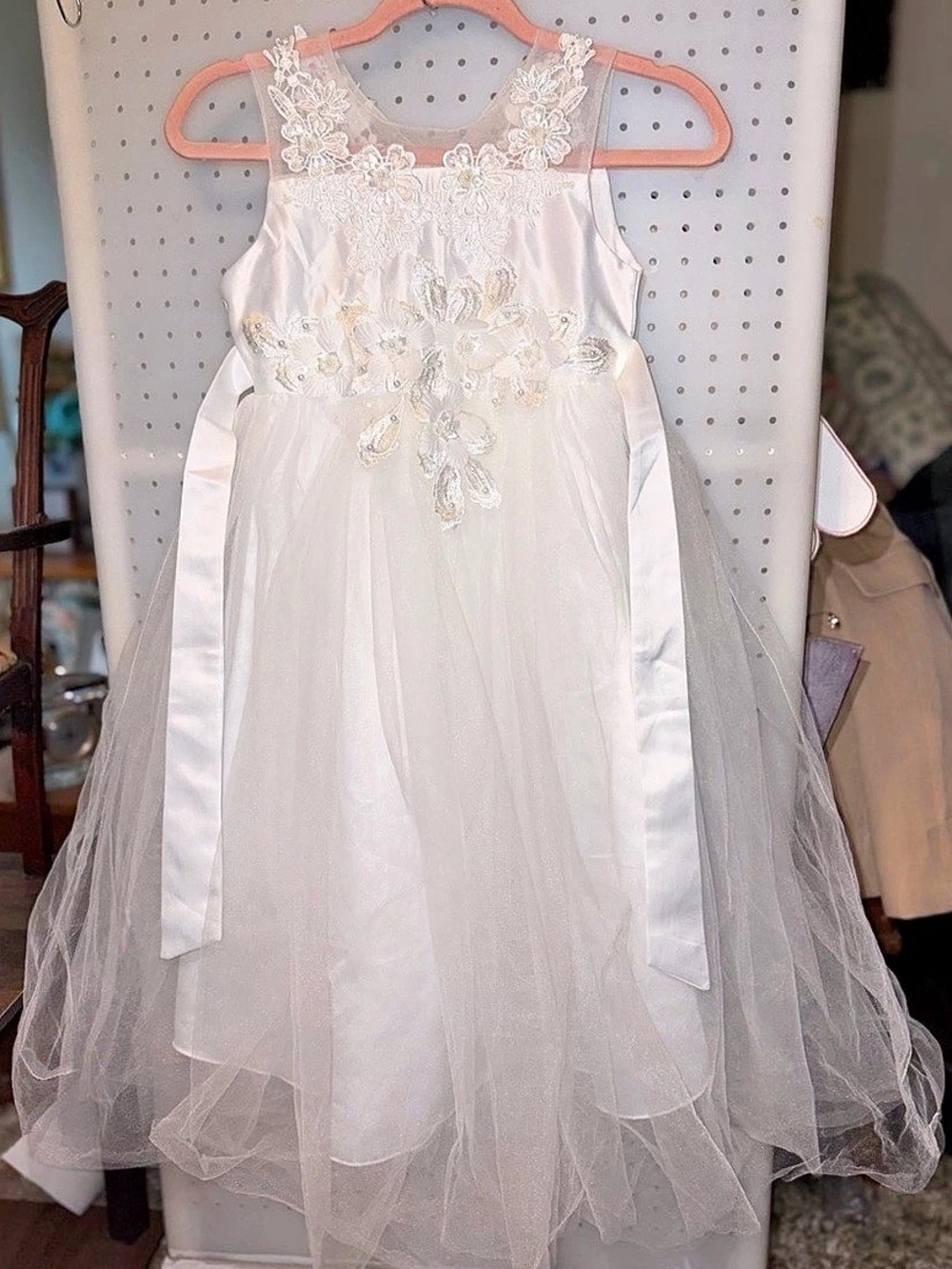 Girls Size 4T White Flower Embellished Formal Dress